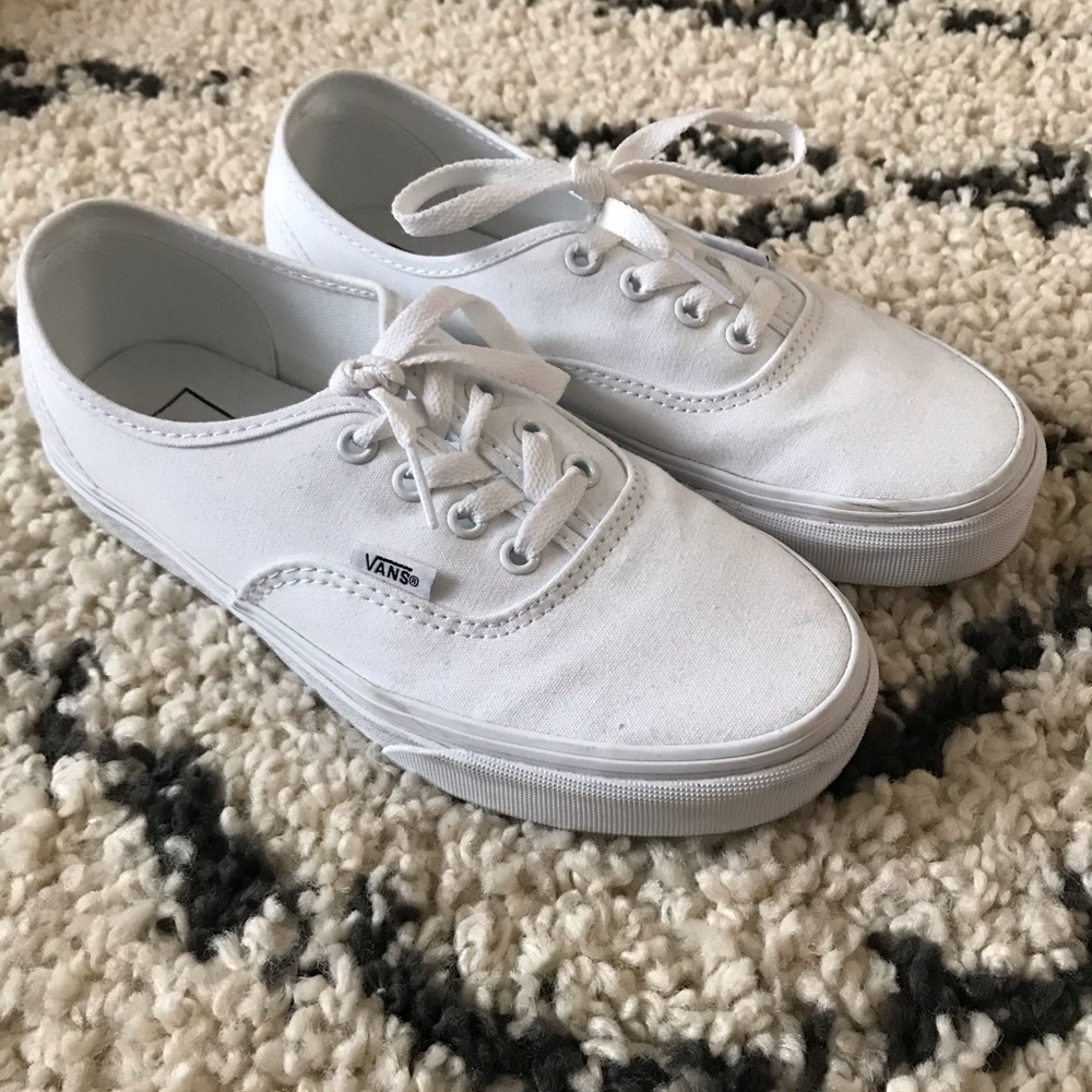 Vans Authentic True White Women’s 7.5
